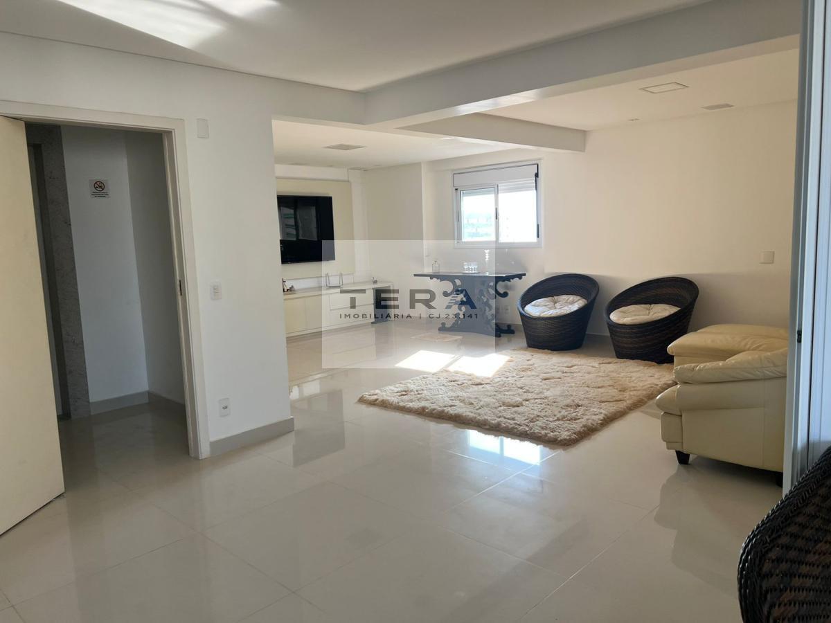 Apartamento à venda com 2 quartos, 178m² - Foto 2