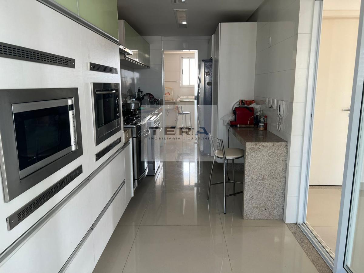 Apartamento à venda com 2 quartos, 178m² - Foto 4