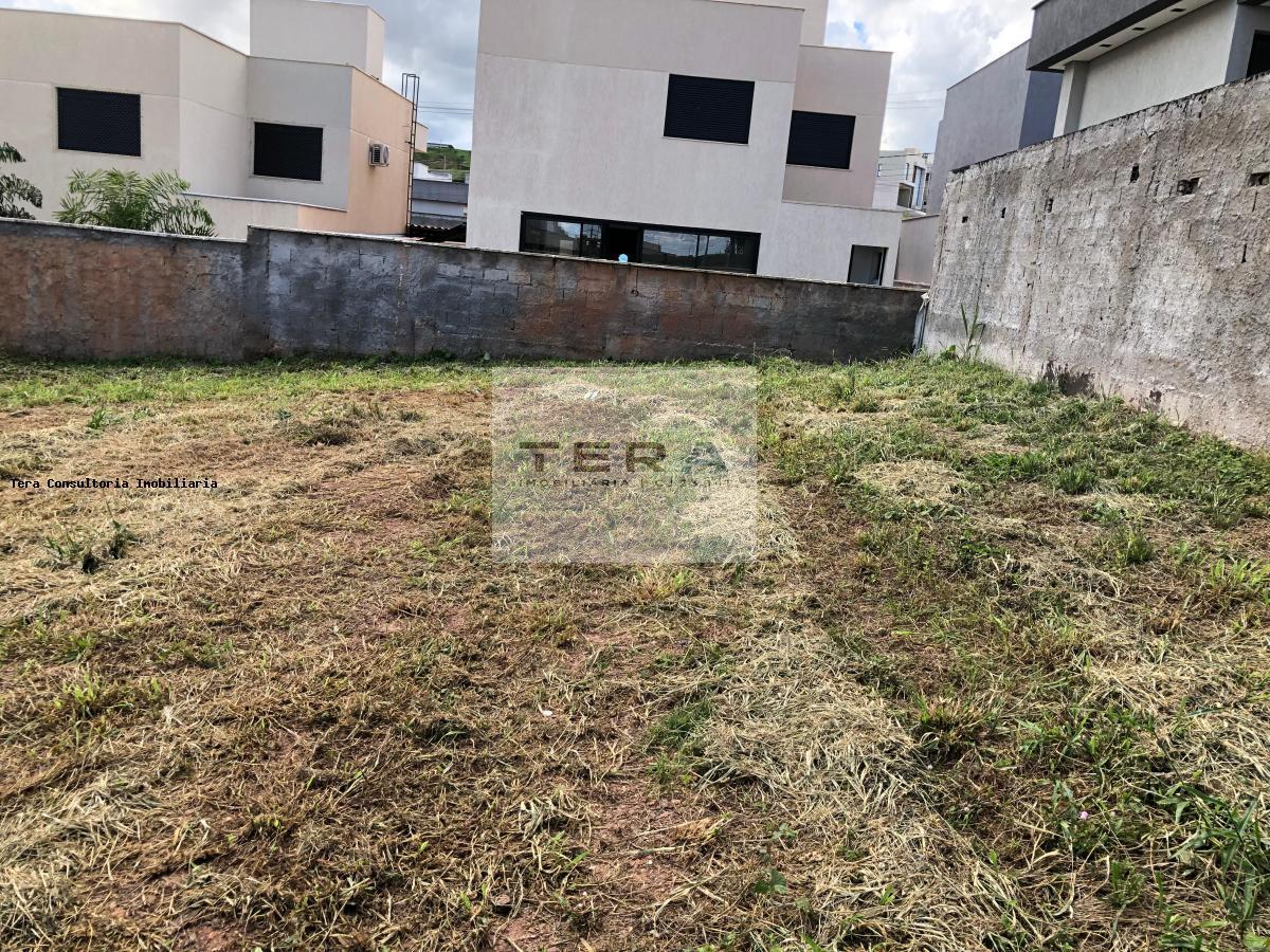 Terreno à venda, 300m² - Foto 1