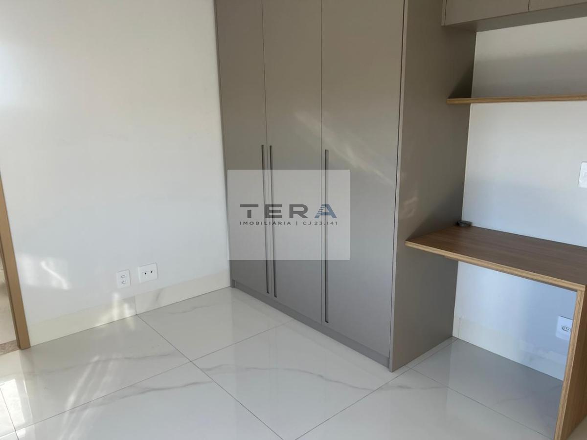 Apartamento à venda com 4 quartos, 180m² - Foto 13